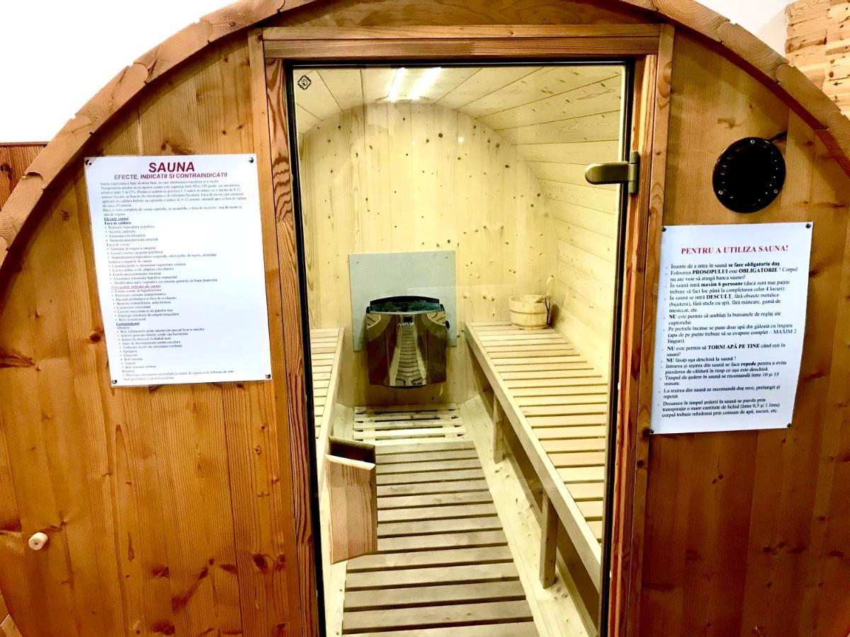 Pensiunea Geona Poiana Teiului Екстериор снимка